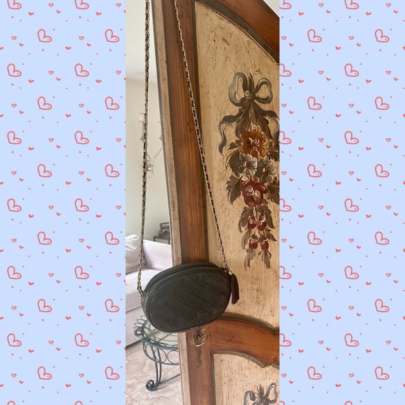 Elegant Vintage Black Quilted Evening Bag - Picture 2 of 5